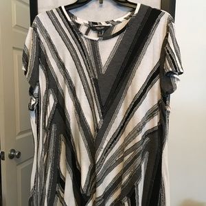 Simply Vera Wang shirt
